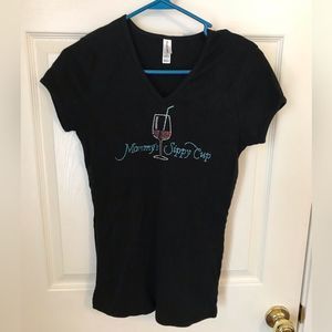 Women’s Chris’s stuff..Mommy’s Sippy cup t shirt in size M in black …